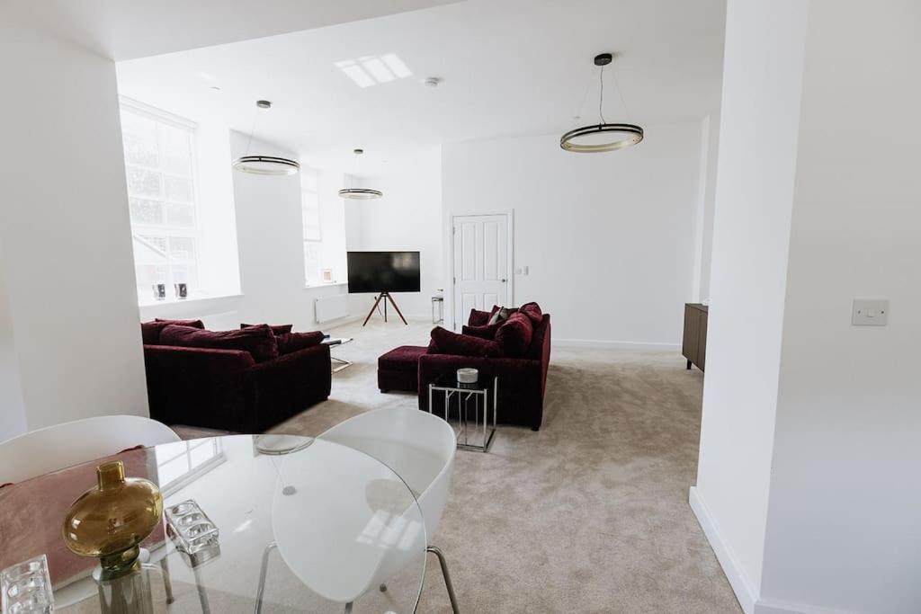 Bobbin Row - Grade 2 Listed Property With A Beautiful Design With Access To Leeds Leeds  Extérieur photo