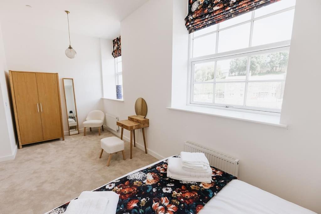 Bobbin Row - Grade 2 Listed Property With A Beautiful Design With Access To Leeds Leeds  Extérieur photo