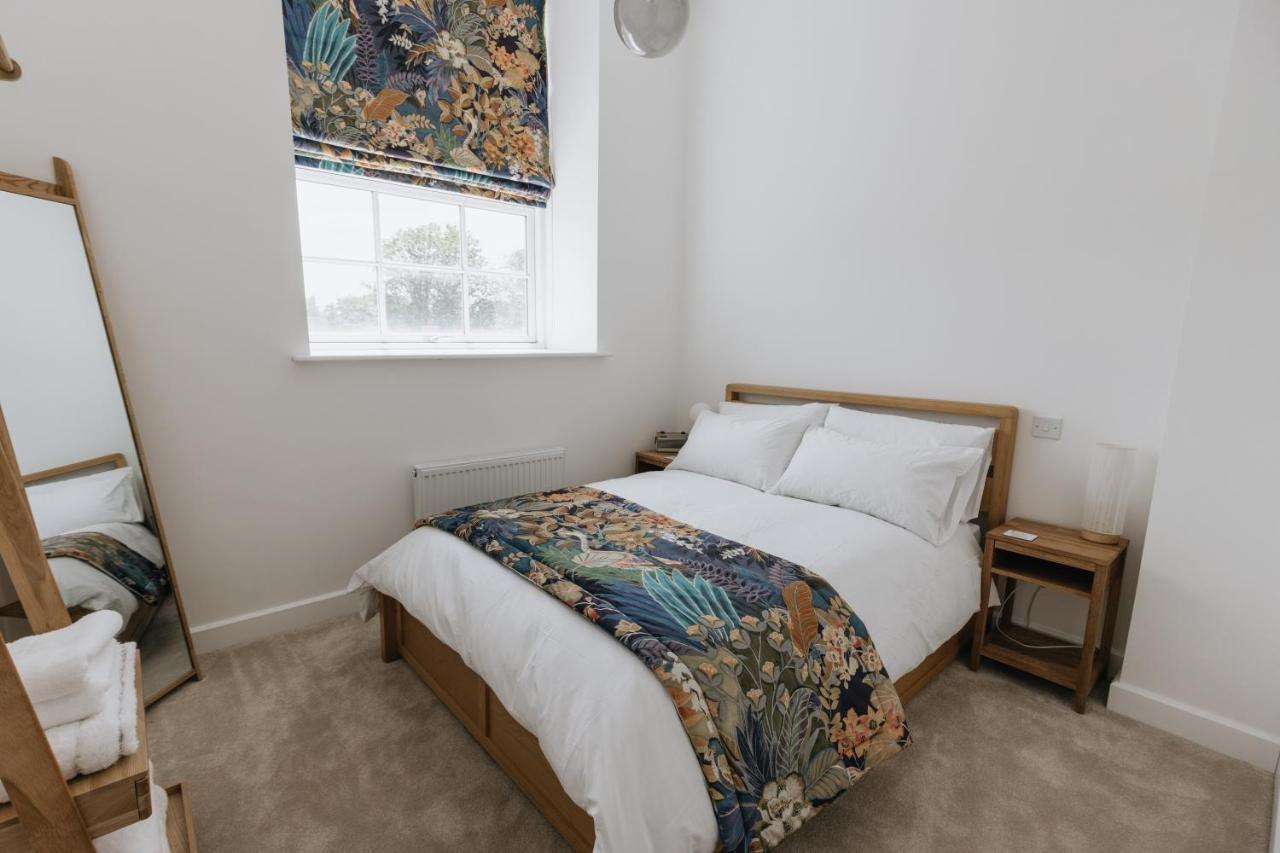 Bobbin Row - Grade 2 Listed Property With A Beautiful Design With Access To Leeds Leeds  Extérieur photo