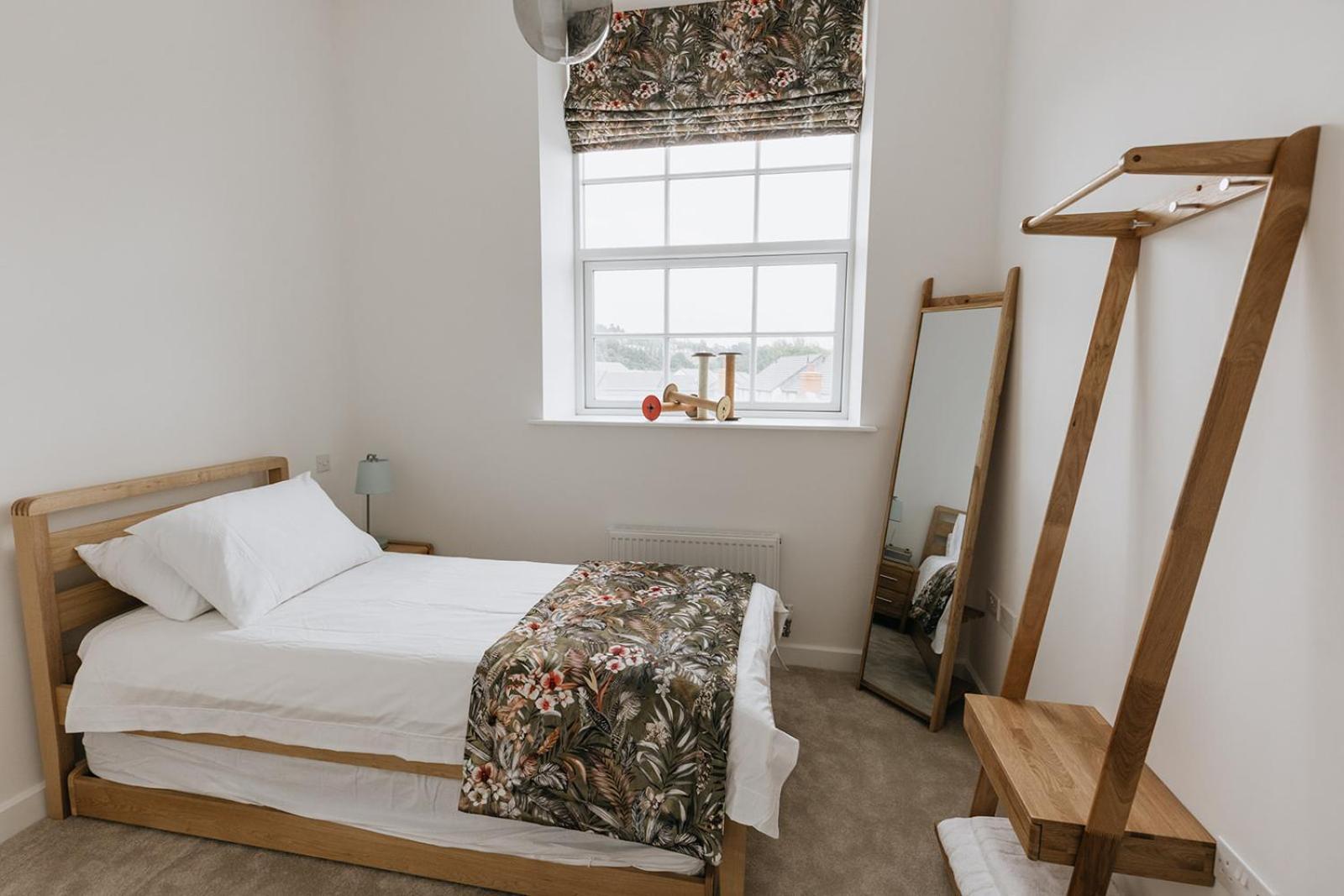 Bobbin Row - Grade 2 Listed Property With A Beautiful Design With Access To Leeds Leeds  Extérieur photo